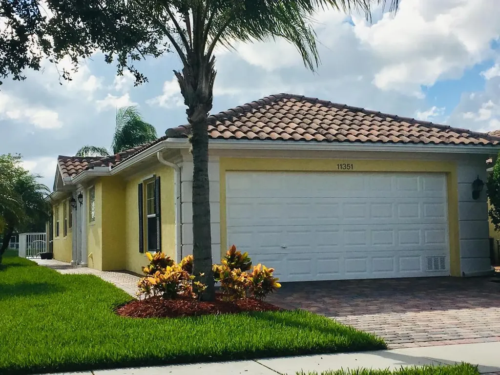 11351 SW Pembroke Drive Port St Lucie FL 34987