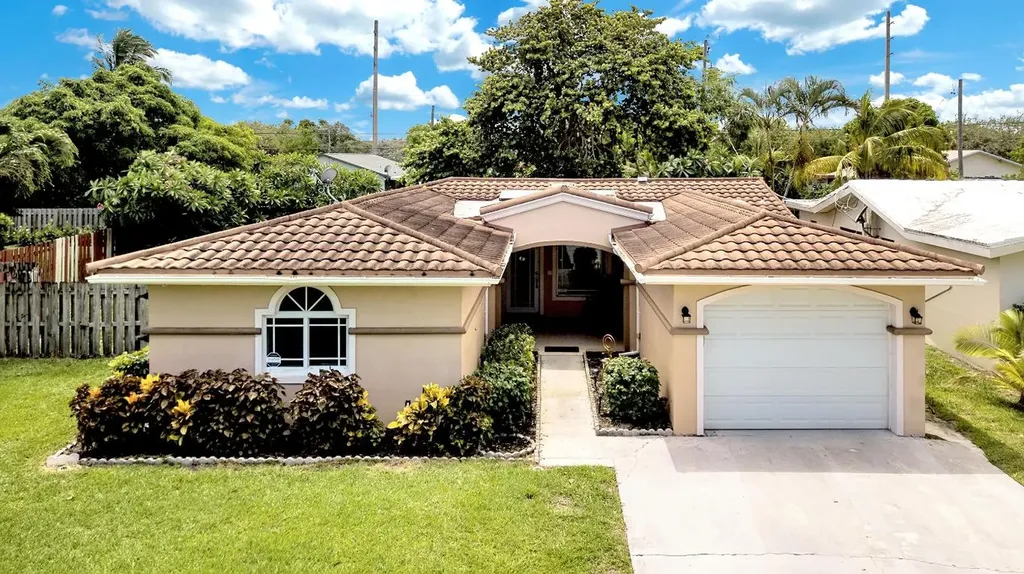 3419 NE 4th Avenue Boca Raton FL 33431