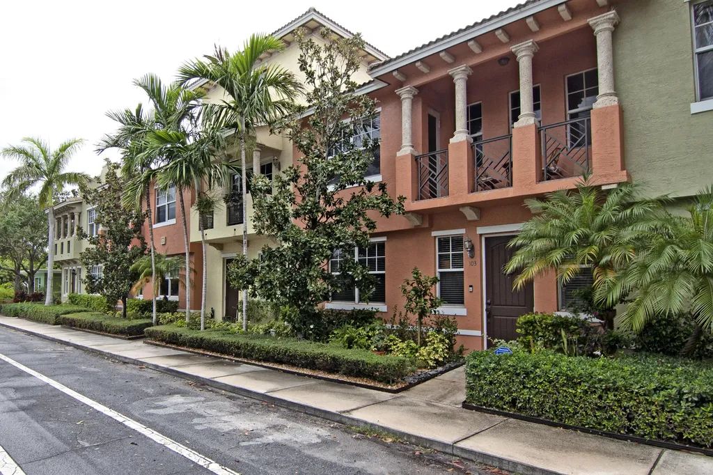 219 N L Street Lake Worth Beach FL 33460