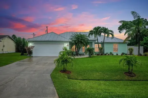 1049 SW Janar Avenue Port St Lucie FL 34953
