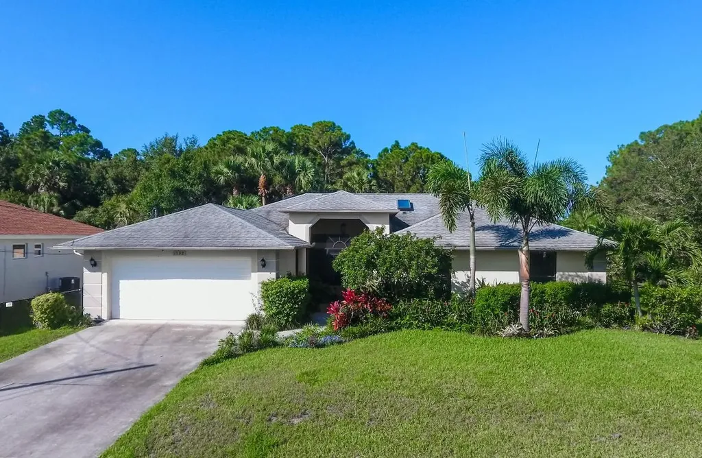 1792 SW Leafy Road Port St Lucie FL 34953