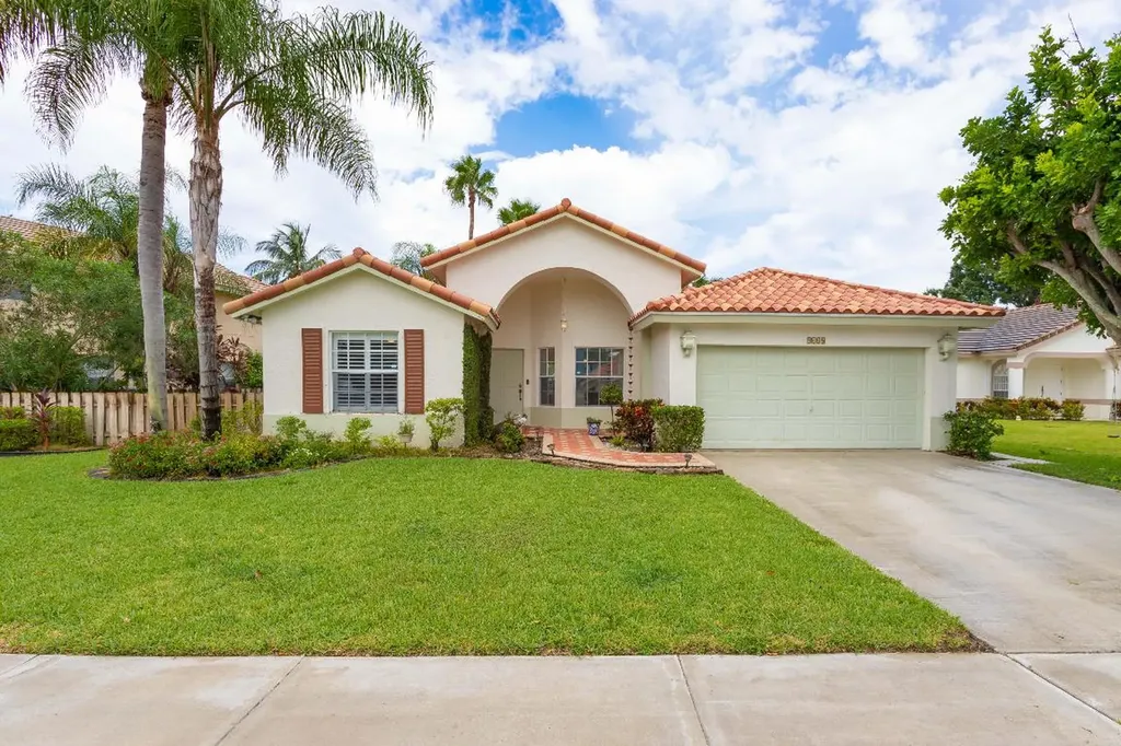8656 Rosalie Court Boynton Beach FL 33472