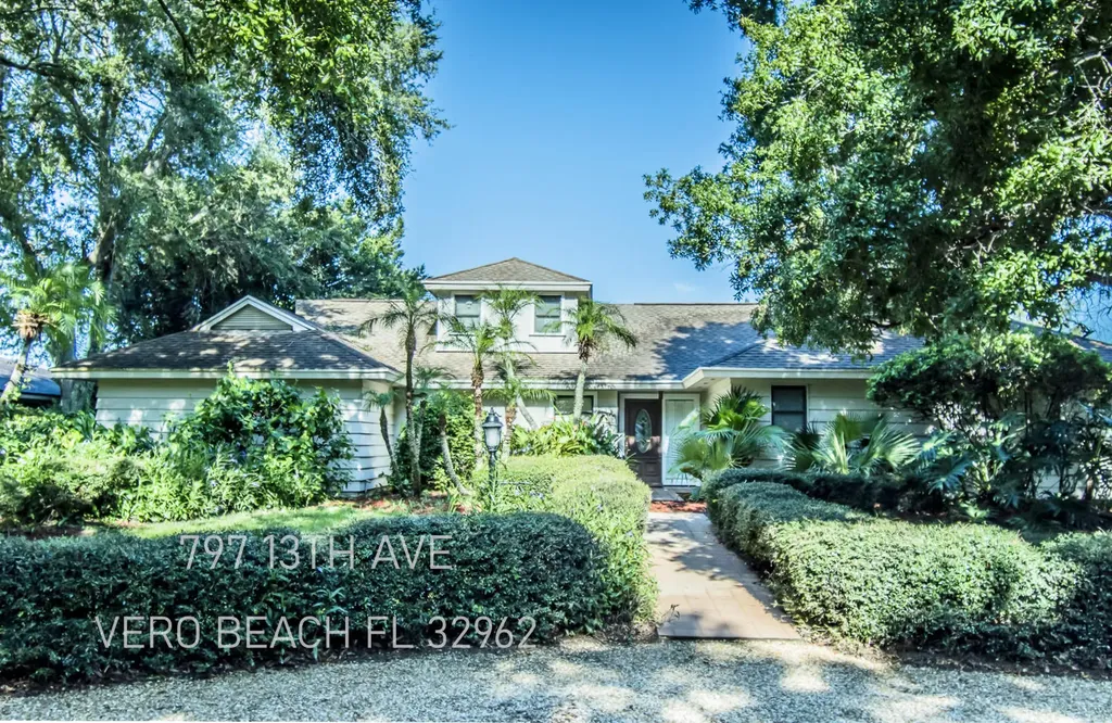 797 13th Avenue Vero Beach FL 32962