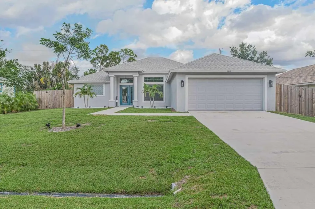 190 SW Milburn Circle Port St Lucie FL 34953