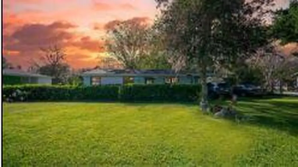 1142 Akers Drive Jacksonville FL 32225