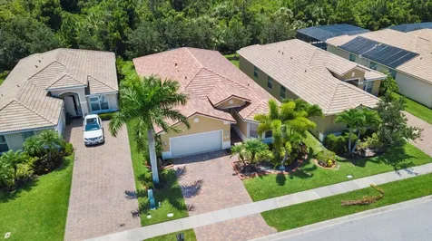 1622 NW Marsh Creek Drive Jensen Beach FL 34957