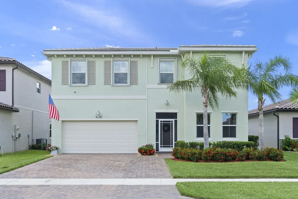 8135 NW Greenbank Circle Port St Lucie FL 34987