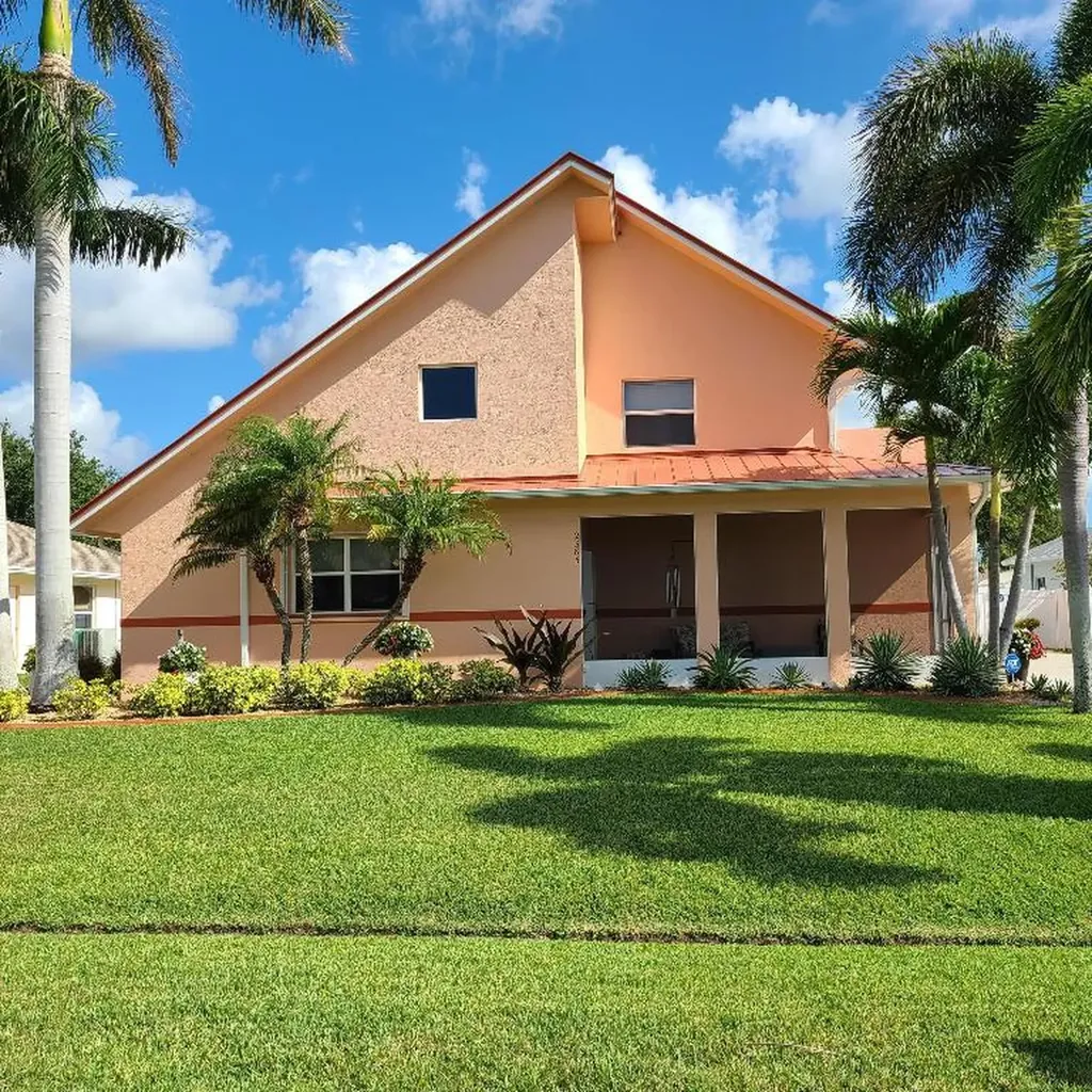 2585 SE Alfonso Avenue Port St Lucie FL 34952