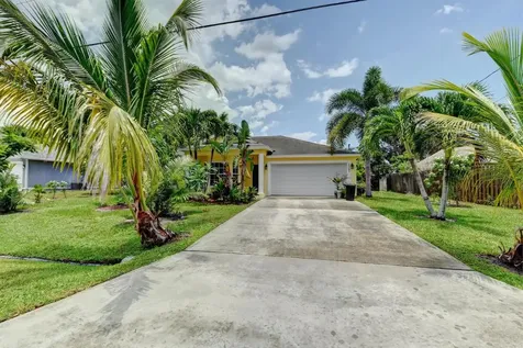 2385 SE Master Avenue Port St Lucie FL 34952