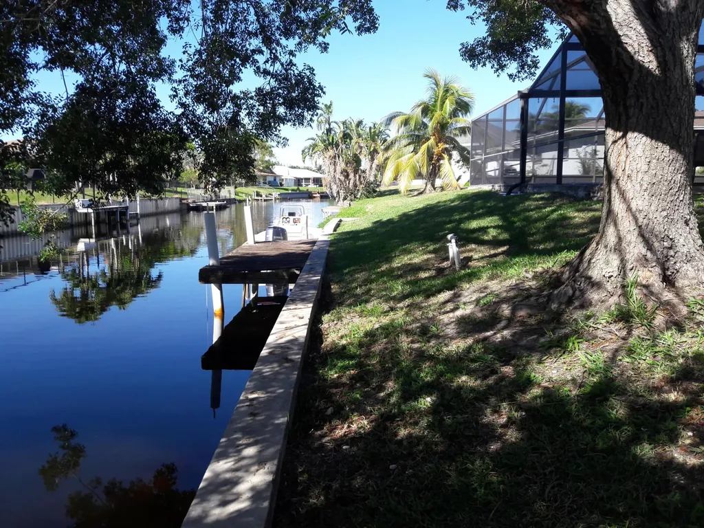 6869 Bayshore Drive Lake Worth FL 33462