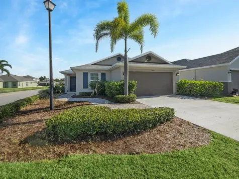 5050 NW Pine Trail Circle Port St Lucie FL 34983