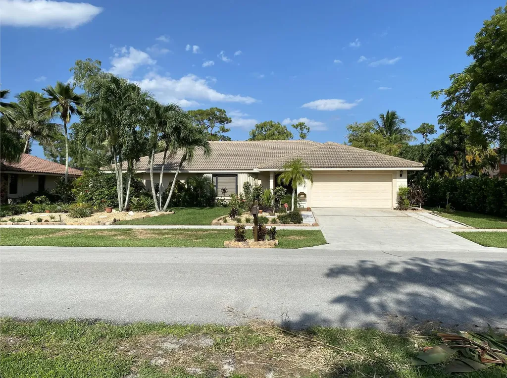 860 Citrus Place Wellington FL 33414