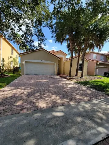 220 Seminole Lakes Drive Royal Palm Beach FL 33411