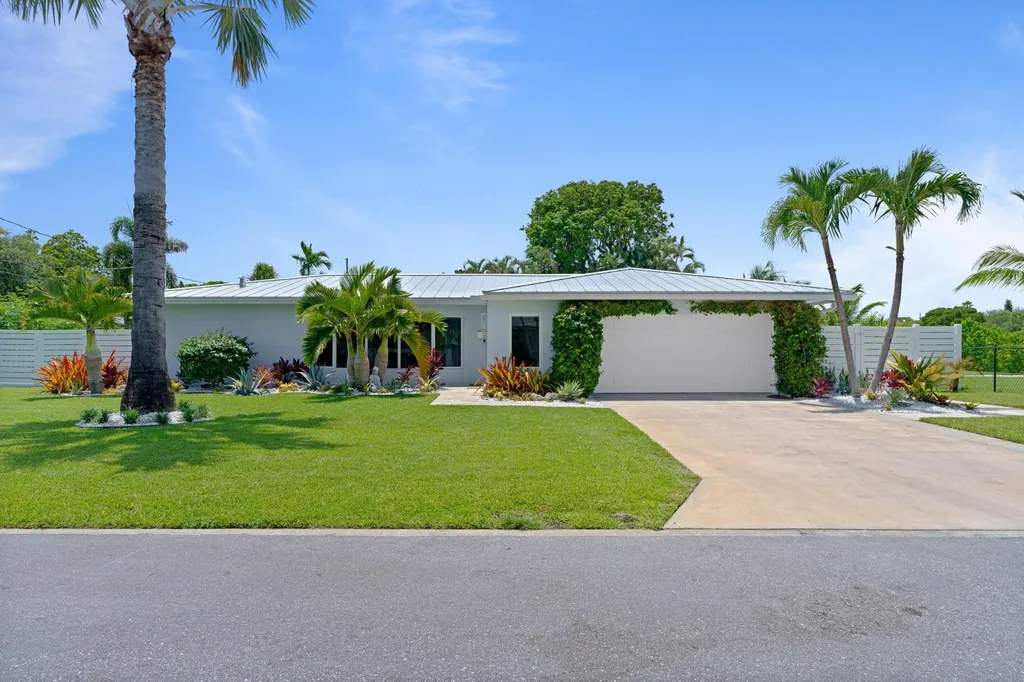2615 Duke Court Lake Worth Beach FL 33460
