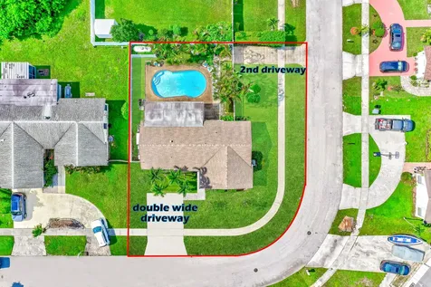 10667 Shady Pond Lane Boca Raton FL 33428