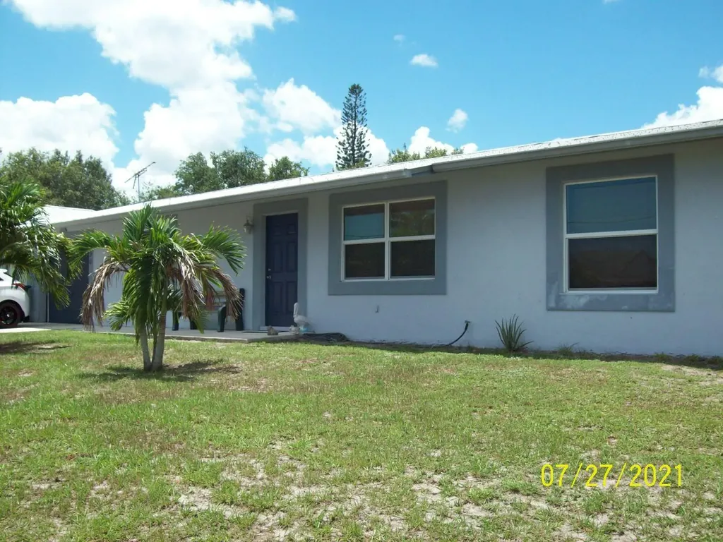 2190 SE Sunflower Street Port St Lucie FL 34952