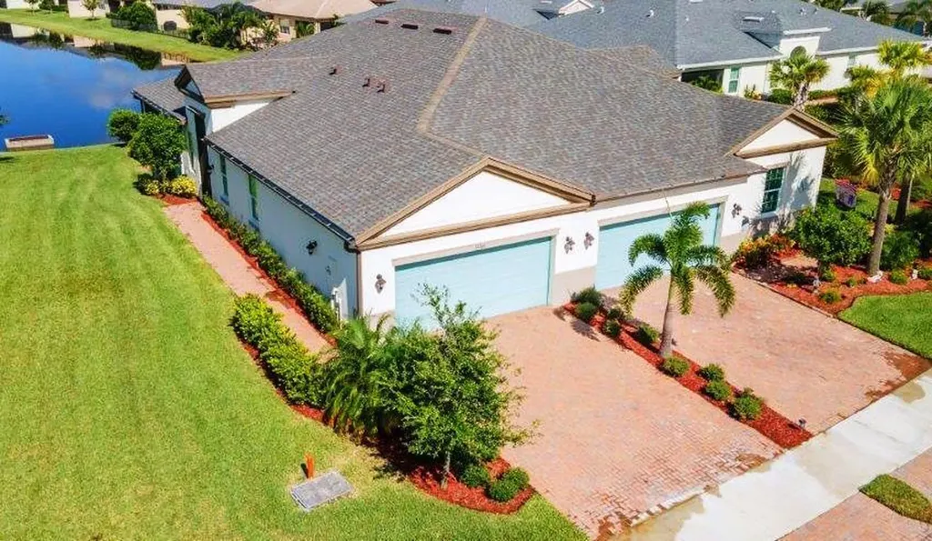 11206 SW Winding Lakes Circle Port St Lucie FL 34987