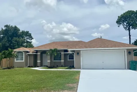 2721 SW Ensenada Terrace Port St Lucie FL 34953