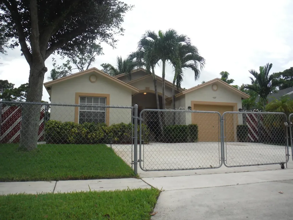 437 Broward Avenue Greenacres FL 33463