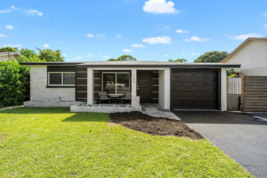 1009 NW 8th Street Boynton Beach FL 33426