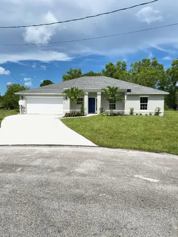 5716 NW Cullom Court Port St Lucie FL 34986