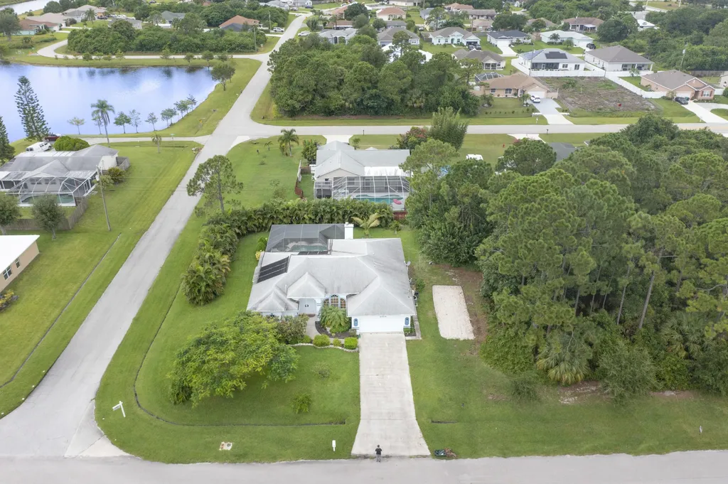 4658 SW Obelisk Street Port St Lucie FL 34953