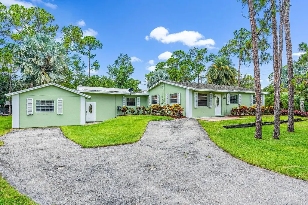 8472 Pinto Drive Lake Worth FL 33467