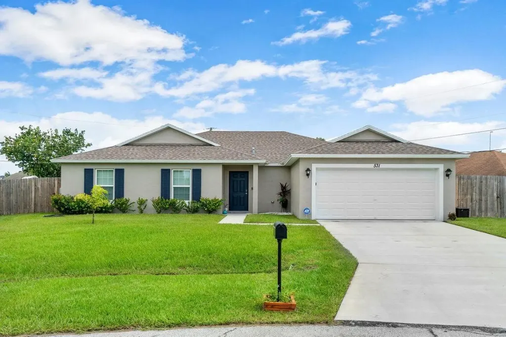 531 SW Nadell Court Port St Lucie FL 34953