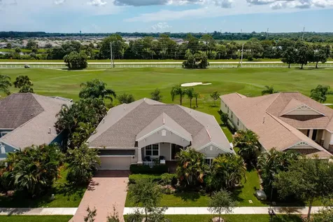 1310 S Village Square Vero Beach FL 32966