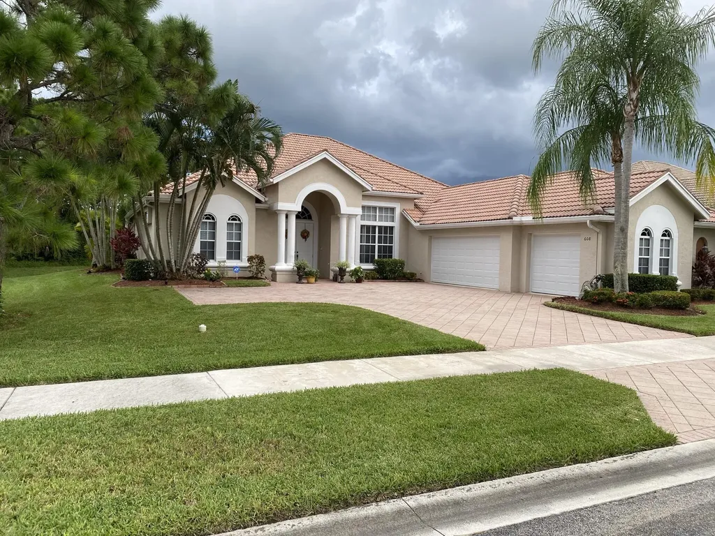 608 SW Romora Bay Port St Lucie FL 34986