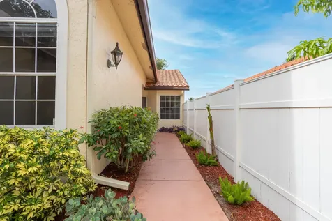 5280 Casa Real Drive Delray Beach FL 33484