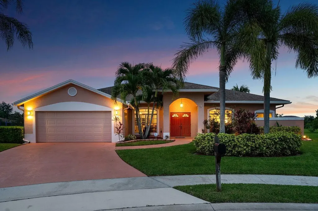 105 Greenwood Place Royal Palm Beach FL 33411