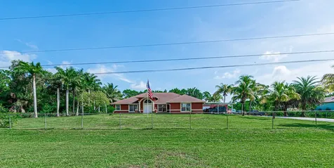 18057 Orange Grove Boulevard Loxahatchee FL 33470