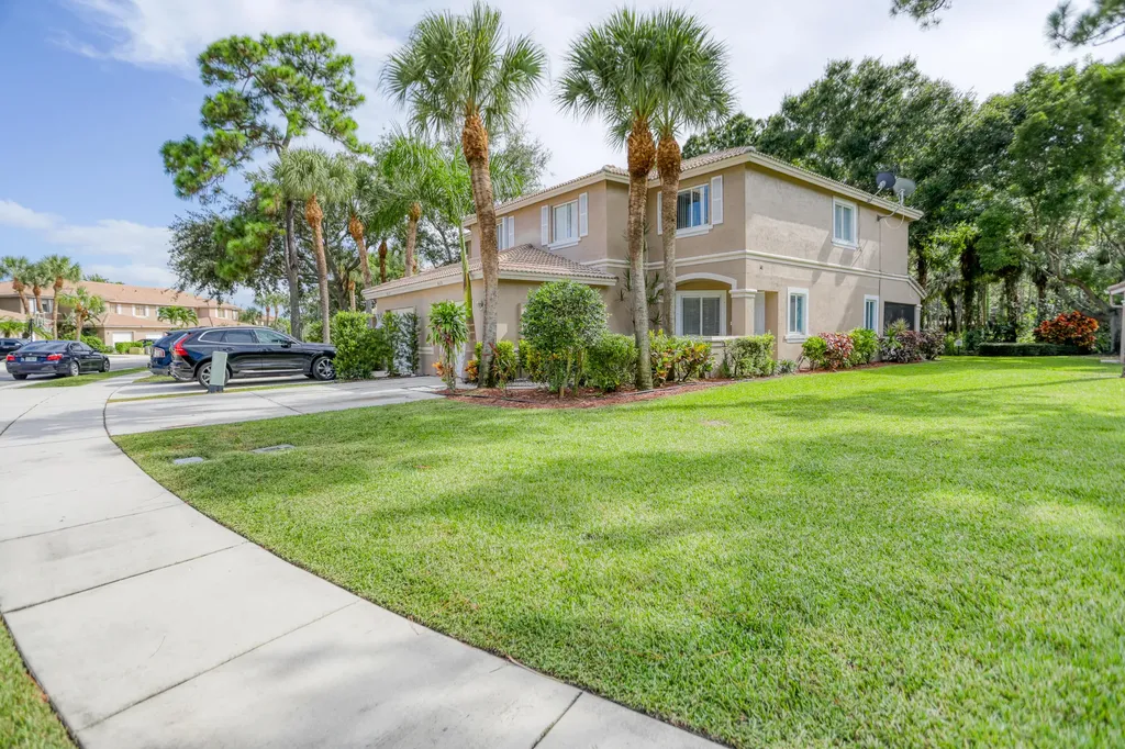 4663 Pinemore Lane Lake Worth FL 33463