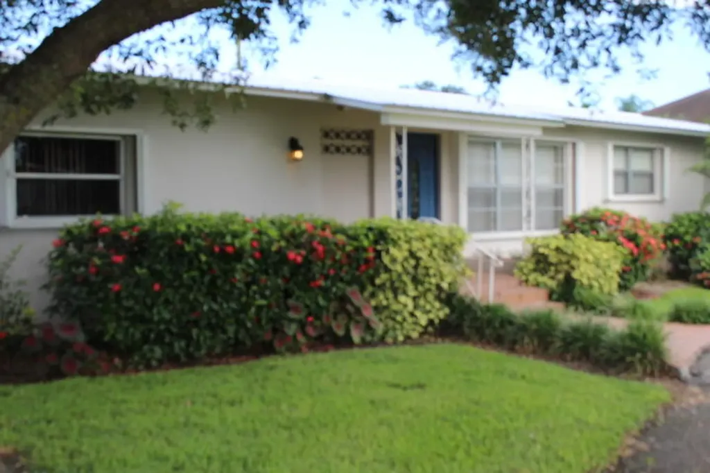 1009 NE 1st Street Belle Glade FL 33430