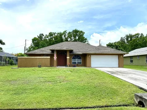 4815 NW Ironton Avenue Port St Lucie FL 34983