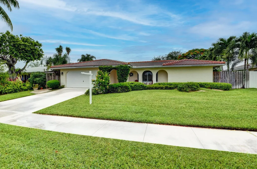 3421 NW 26th Court Boca Raton FL 33434