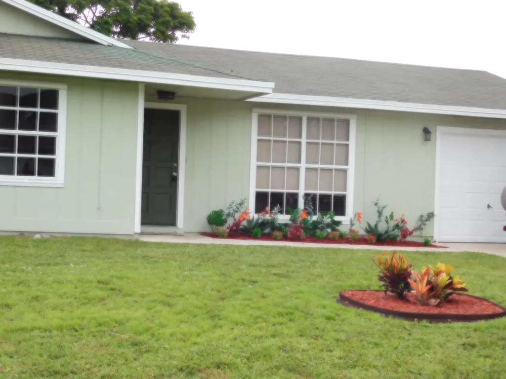 1601 SW Andalusia Road Port St Lucie FL 34953