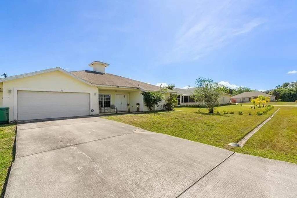 1142 SW Kickaboo Road Port St Lucie FL 34953