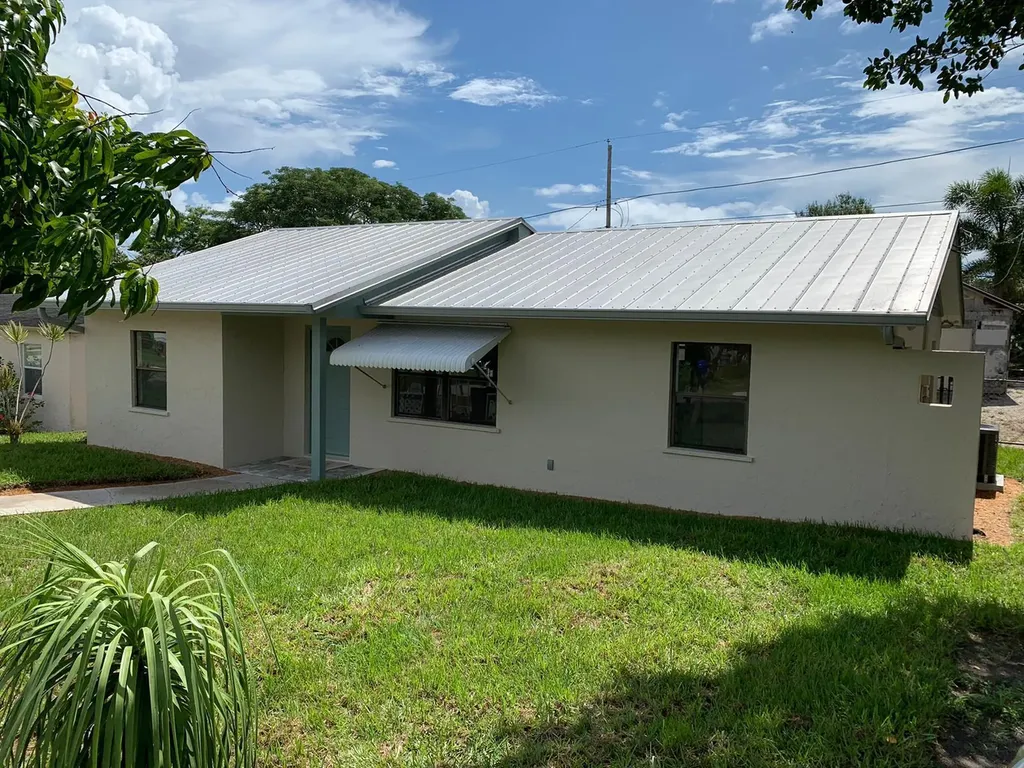 2418 2nd Court SE Vero Beach FL 32962