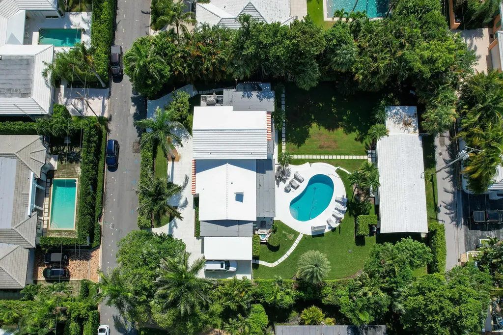 248 Via Marila Palm Beach FL 33480