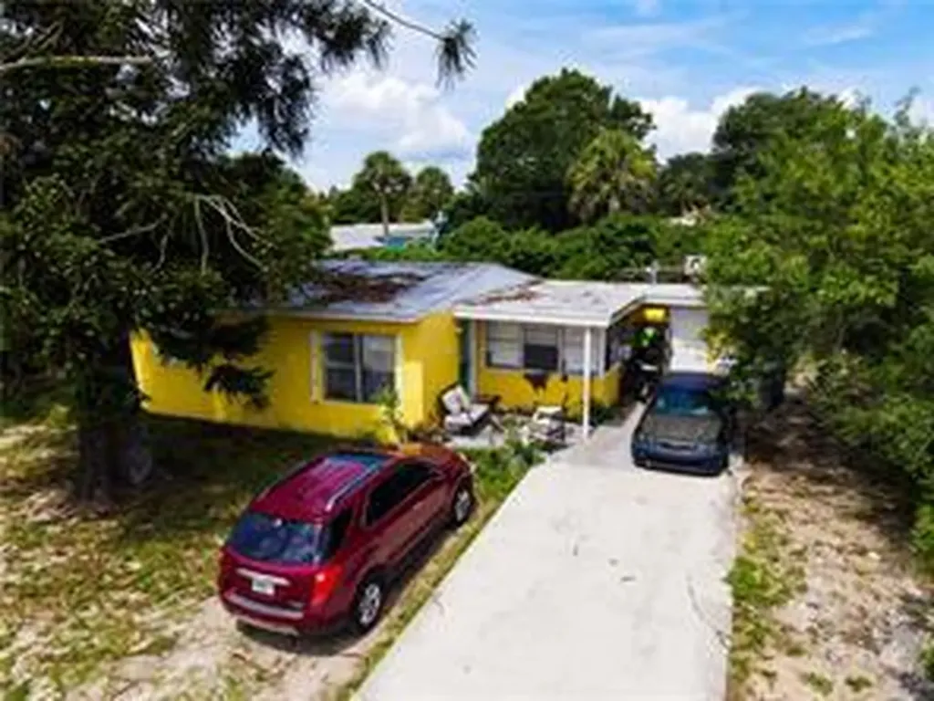 241 6th Avenue SW Vero Beach FL 32962