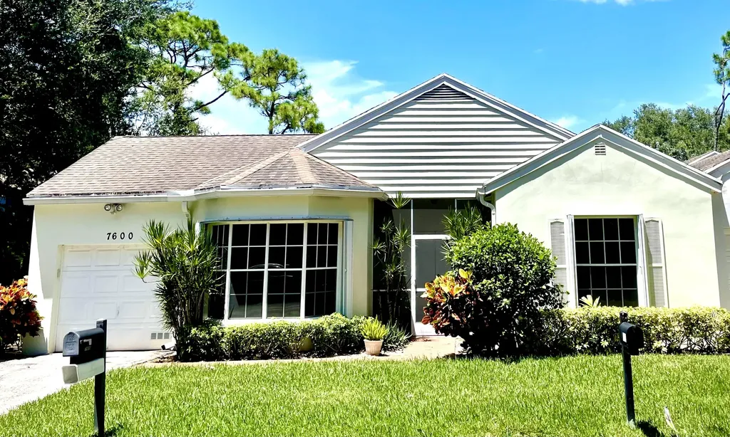 7600 Forest Green Lane Boynton Beach FL 33436