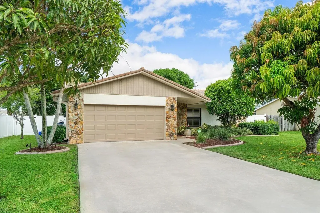 115 Cortes Avenue Royal Palm Beach FL 33411