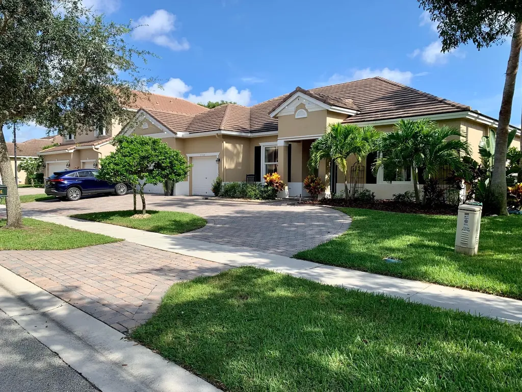 9744 Savannah Estates Drive Lake Worth FL 33467