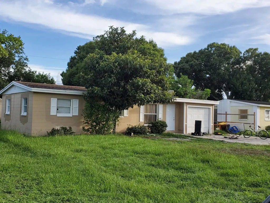 2543 2nd Street SW Vero Beach FL 32962