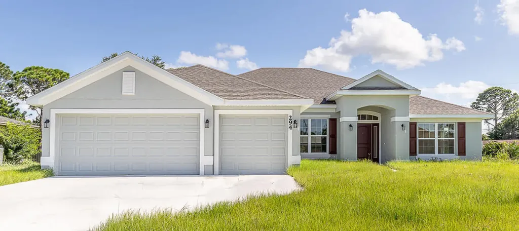 6947 NW Hershy Circle Port St Lucie FL 34983