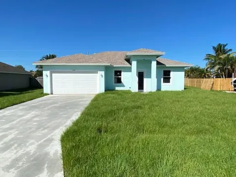 2118 SE Bowie Street Port St Lucie FL 34952