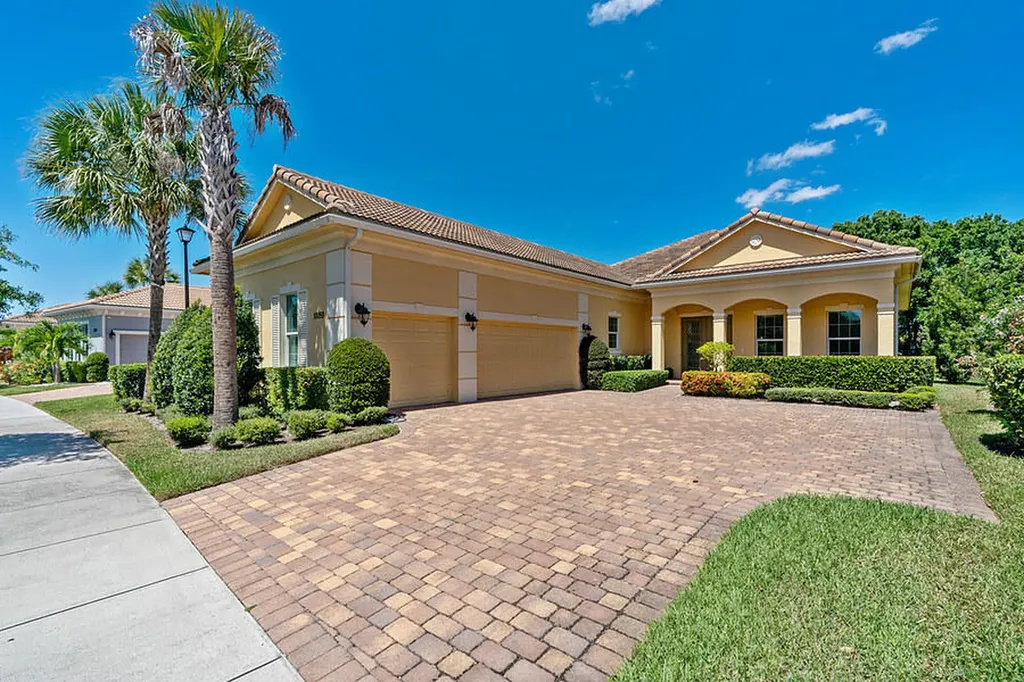 10059 SW Visconti Way Port St Lucie FL 34986