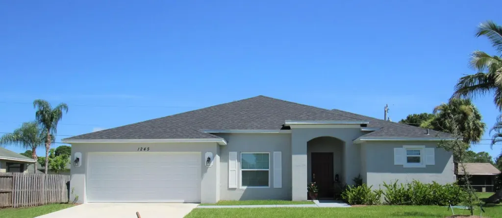 1245 SW Malaga Avenue Port St Lucie FL 34953